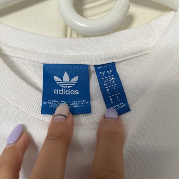 Adidas tshirt - Picture 2 of 2